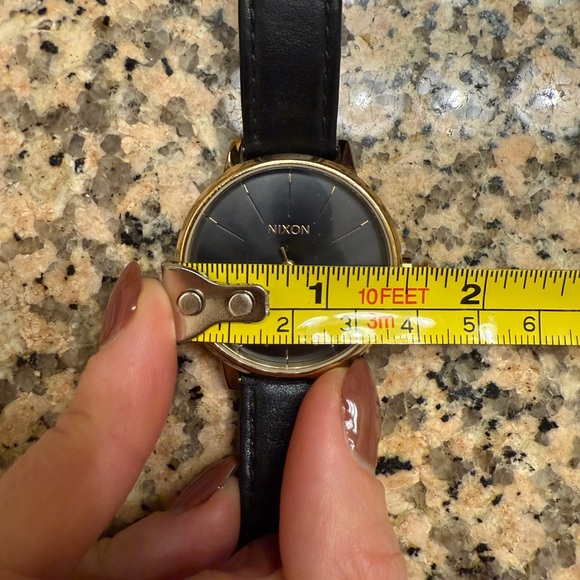 Nixon Watch - Picture 7 of 7